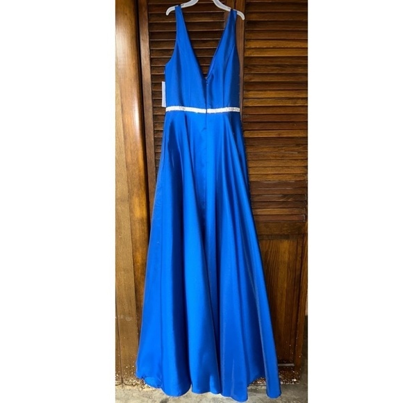 ED YOUNG Blue Formal Gown Prom Dress Size Small (4) + Garment Bag NWT - Picture 13 of 14
